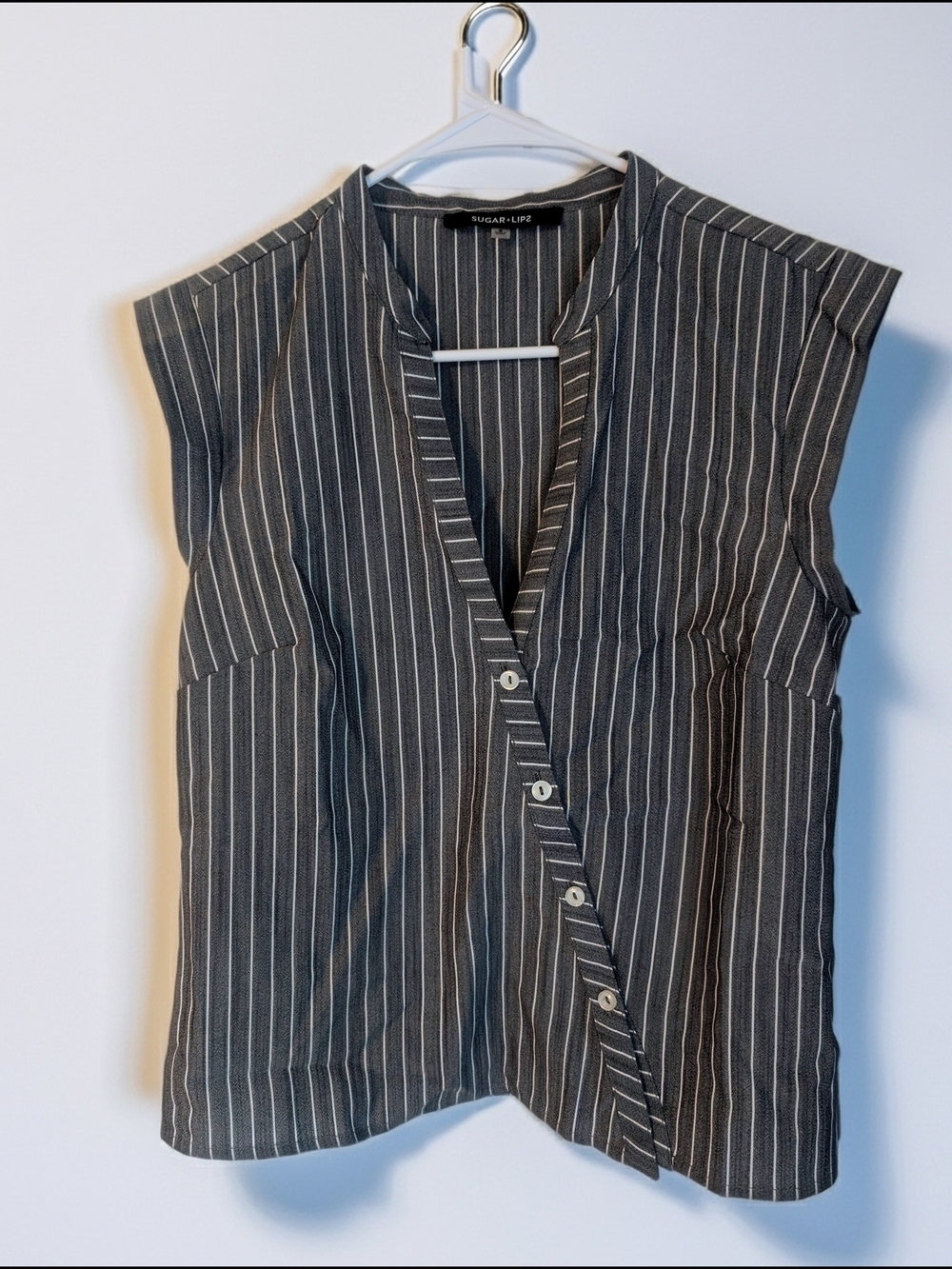 NWOT Sugarlips Pinstripe Sleeveless V-Neck Assymetrical Button Top- Small